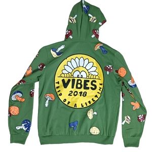 Fresh Laundry Shrooms Mushroom Graphic Hoodie - NWOT - Large